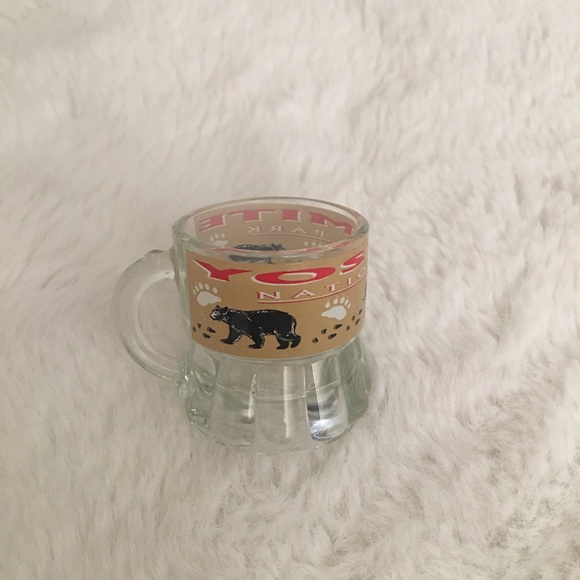 Yosemite National Park Souvenir Shot Glass - Picture 3 of 6